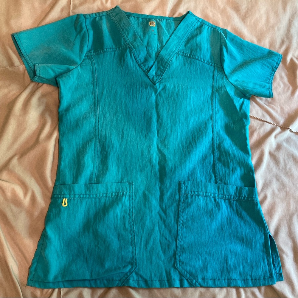 WW V-neck Scrub Top